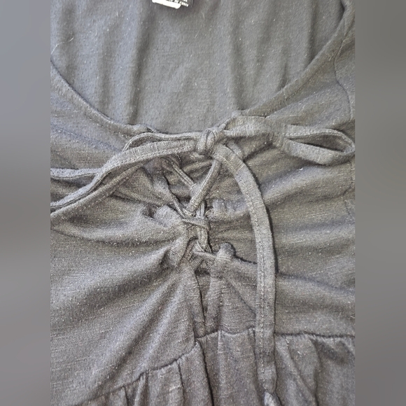 Torrid Charcoal Babydoll Top Size 2X Ruched Tie Front Ruffle Sleeves‎ Peasant - Picture 5 of 9